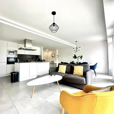Oasis 325 Luxury Apartment Estepona *